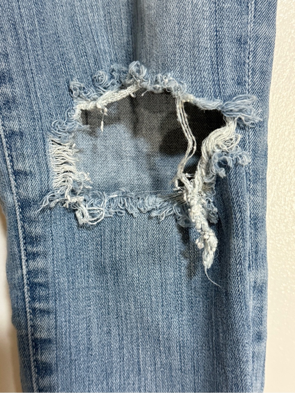 AG Straight Leg Jeans The Stevie Ankle Distressed Light Wash Size 27 - Picture 7 of 16